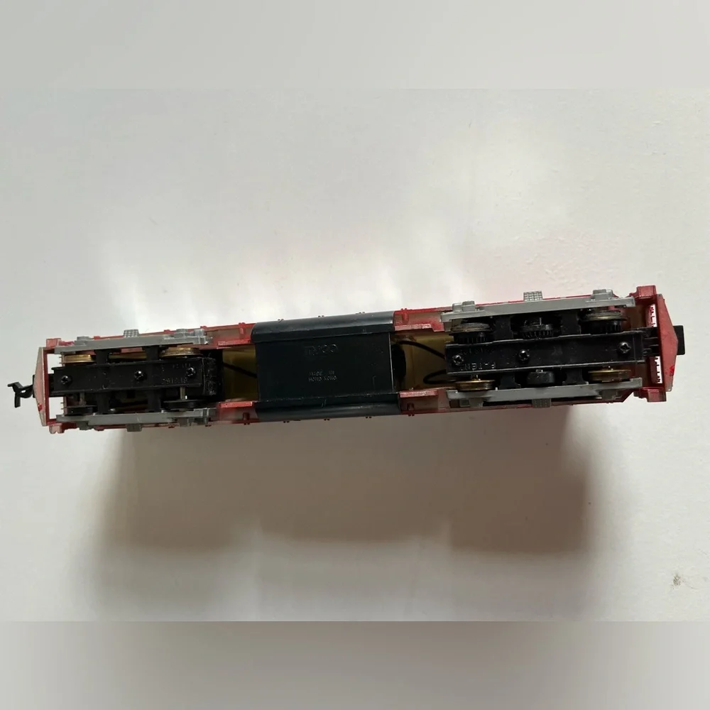 Vintage Tyco Locomotive electric model train Silver Street #4301